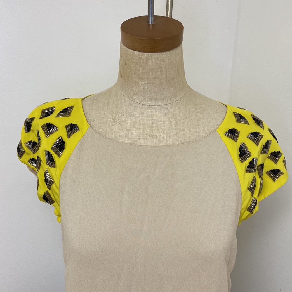 Trina Turk Midtown Stud Shoulder Colorblock Dress. - Picture 4 of 7
